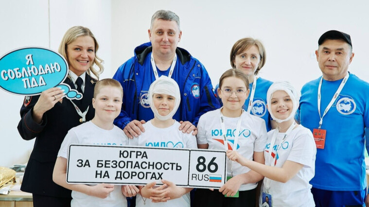 ПЕРЕГРЕБИНСКИЕ ШКОЛЬНИКИ НА СТРАЖЕ БЕЗОПАСНОСТИ ДОРОЖНОГО ДВИЖЕНИЯ